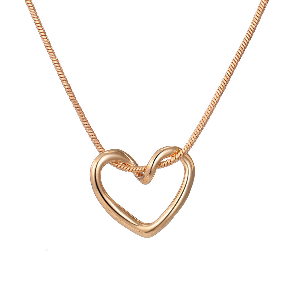 Niche Hollow Heart Necklace For Women